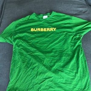 Burberry t-shirt